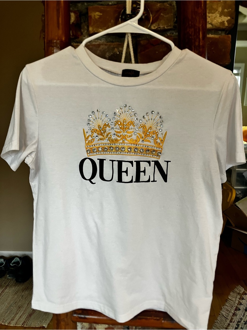On Twelfth White Queen Graphic Tee Full Rhinestone Crown Accents Small